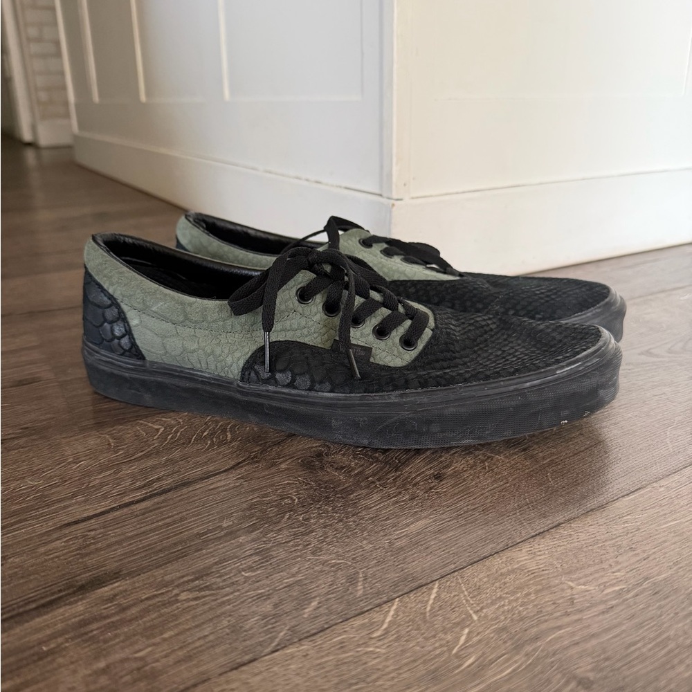 Vans x Harry Potter Slytherin Era Men’s Sneakers Sz 12 Black Green Suede Snake